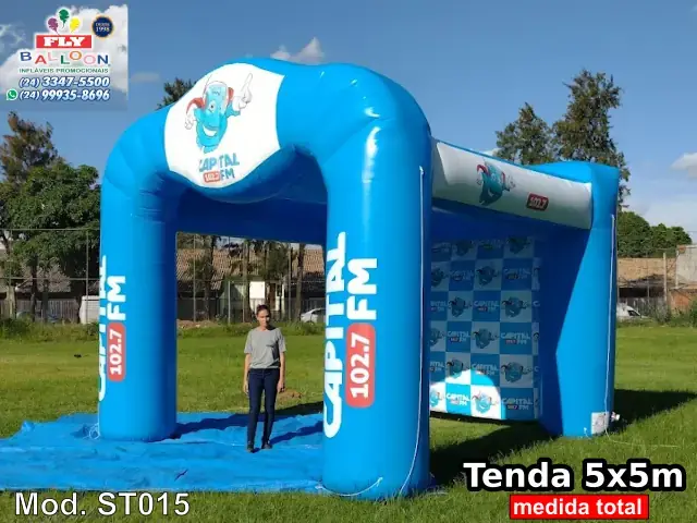 Estande inflável promocional personalizado Rádio Capital 102 FM